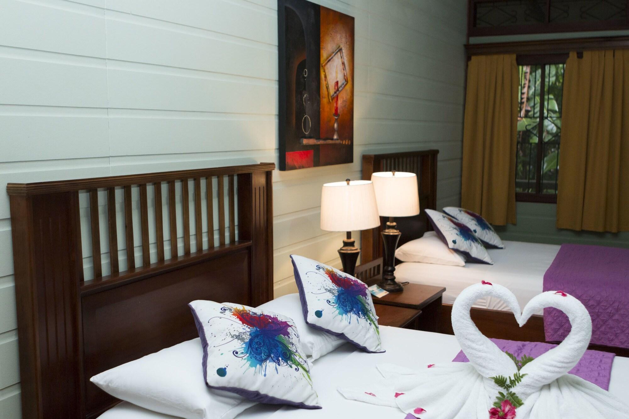 Pachira Lodge ตอร์ตูเกโร ภายนอก รูปภาพ