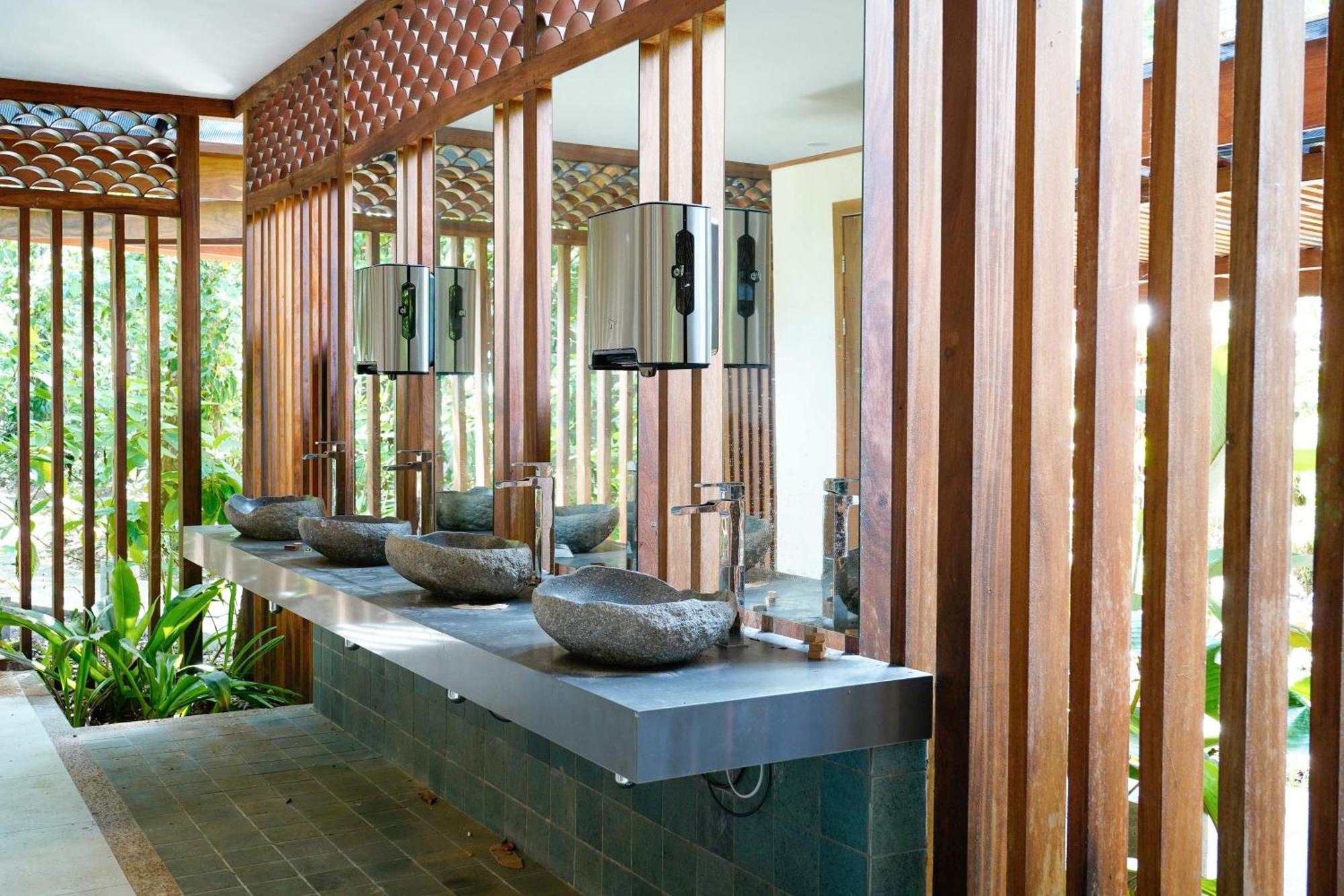 Pachira Lodge ตอร์ตูเกโร ภายนอก รูปภาพ