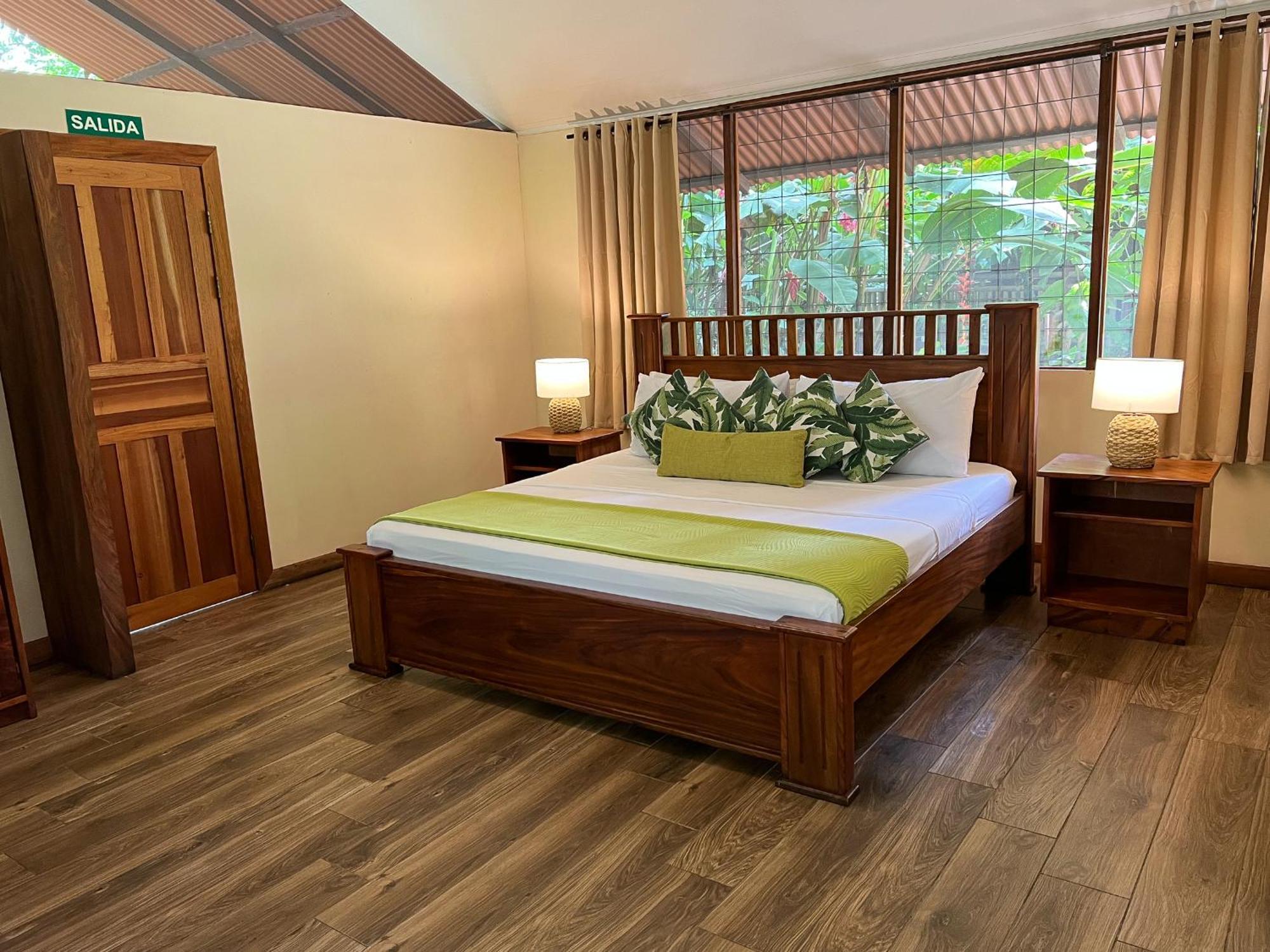 Pachira Lodge ตอร์ตูเกโร ภายนอก รูปภาพ