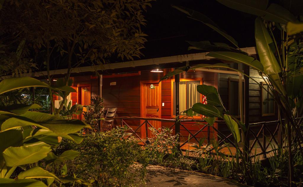 Pachira Lodge ตอร์ตูเกโร ภายนอก รูปภาพ