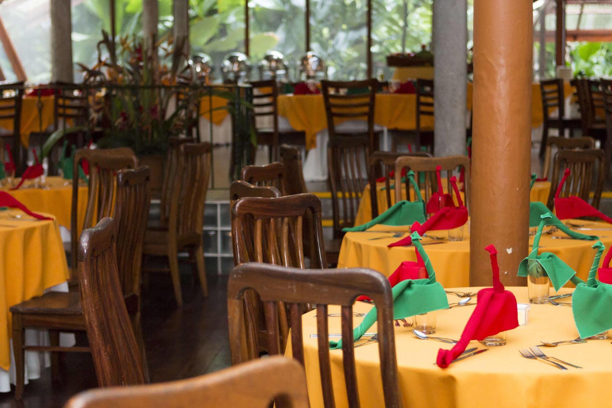 Pachira Lodge ตอร์ตูเกโร ภายนอก รูปภาพ